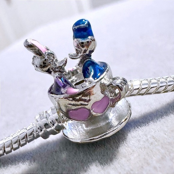 Donald and Daisy Teacup Charm fits Pandora - Picture 2 of 9
